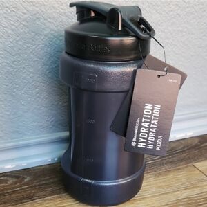 NWT Blender Bottle Koda Hydration Water Bottle Gray Black 64 oz